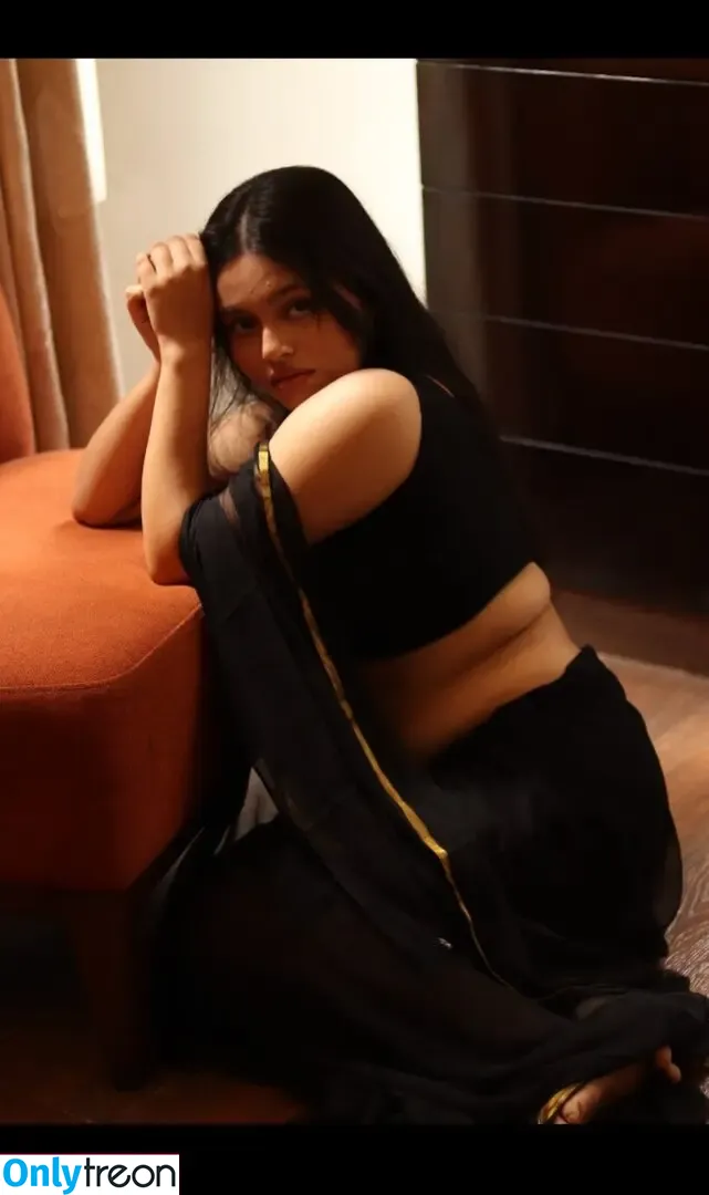 Yajna Seni nude photo #0409 (yajnaseni25)
