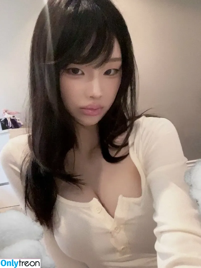 yakult nude photo #0012 (xyaku / xyakuma / yakult.usa)
