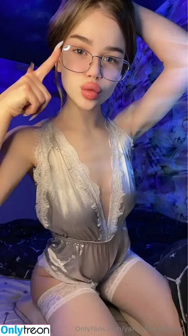 yanaabeautifulgirl nude photo #0098 (yanabeardoodles)