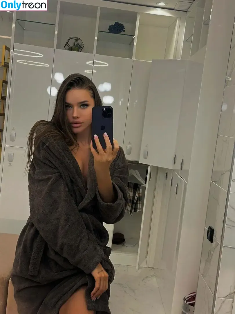 Yanapassion nude photo #0020 (Yanapassion)