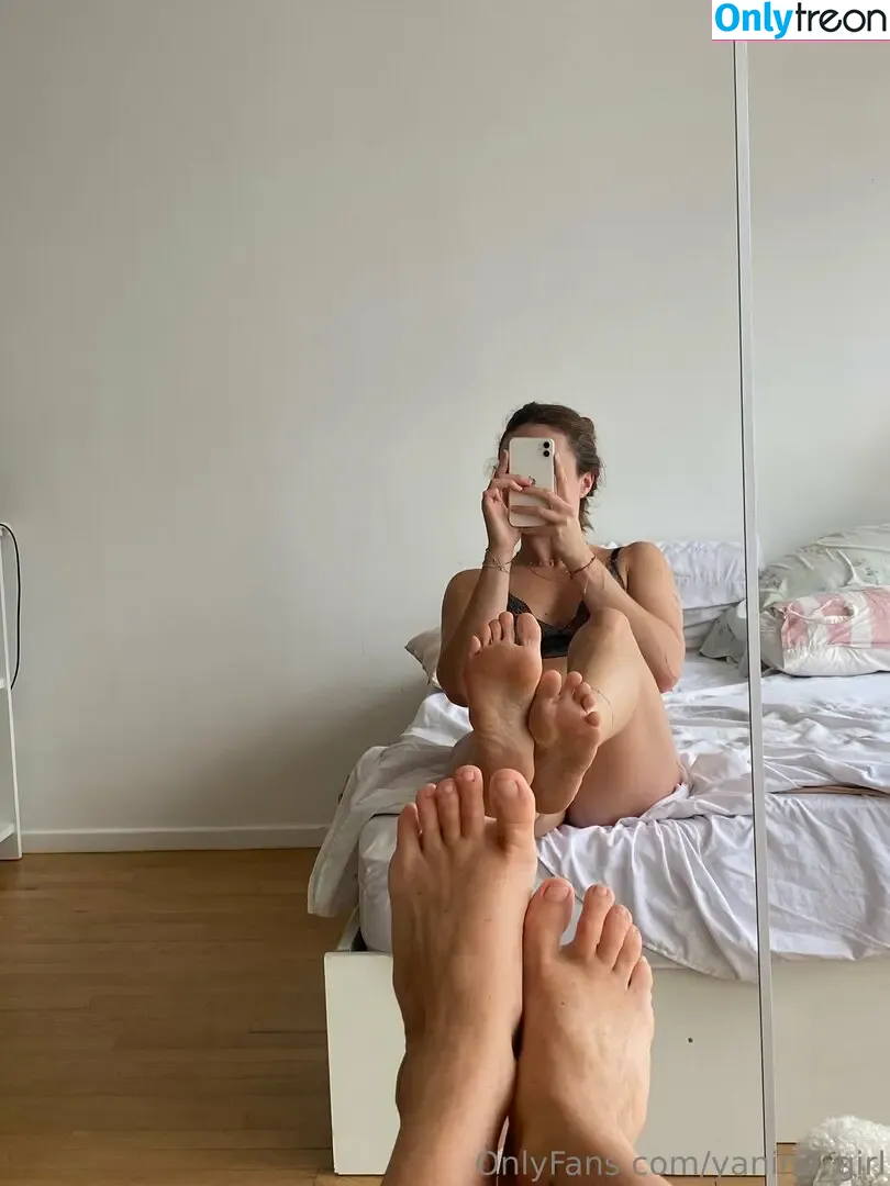 yanina_girl nude photo #0111 (yanina_g1rl)
