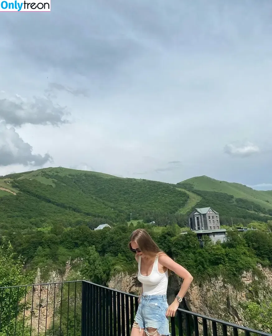 Yapishukino nude photo #0117 (Yapishukino)
