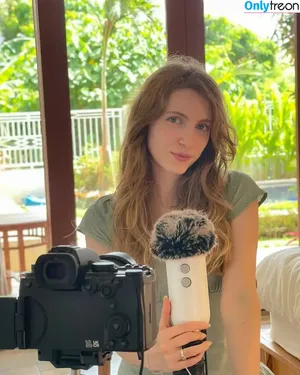 Yarify ASMR / yarifyy nude photo #0044