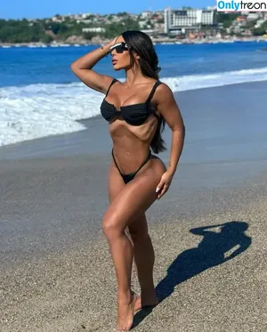 Yarishna / Yarishna Ayala / yarishna.ayala nude photo #0011