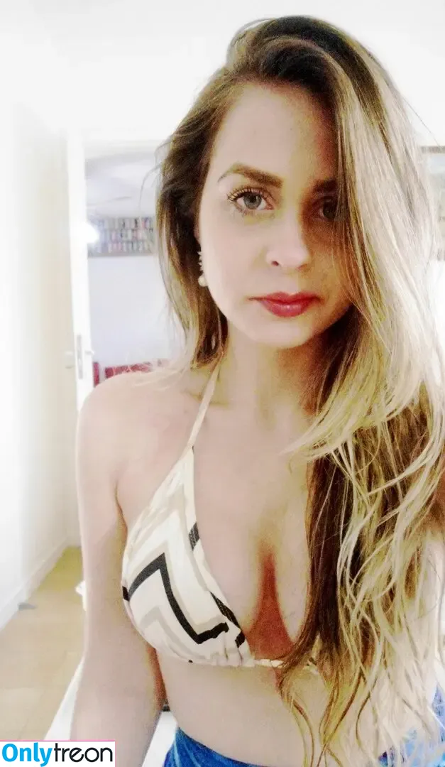 Yasmin Hehn nude photo #0002 (ya.hehn / yazmine22)