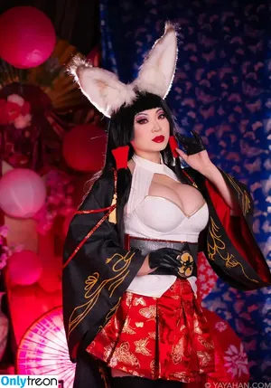Yaya Han / yayahan nude photo #0054