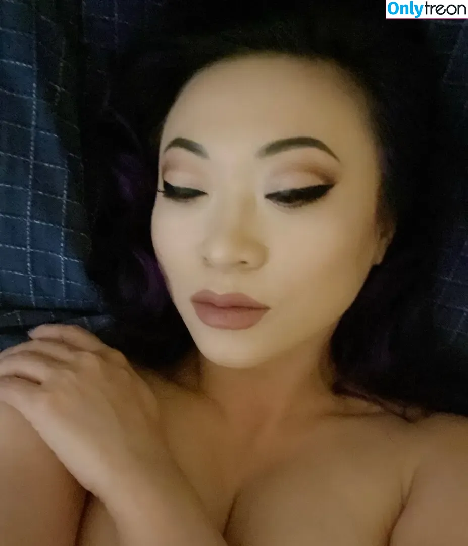 Yaya Han nude photo #0023 (yayahan)
