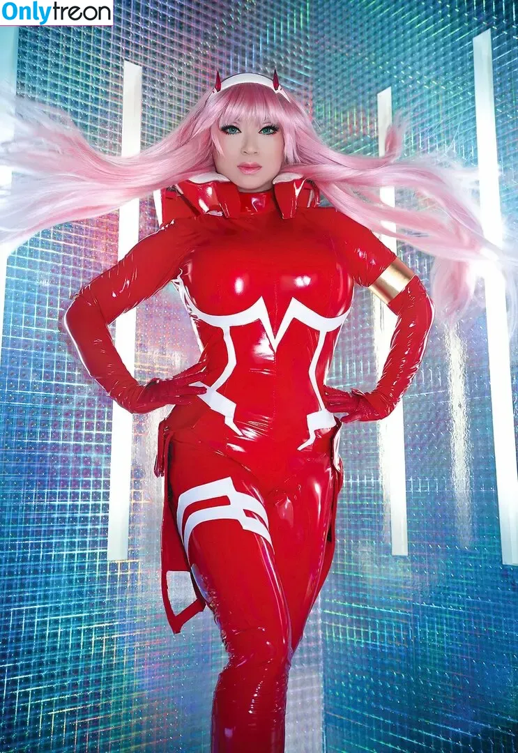 Yaya Han nude photo #0039 (yayahan)