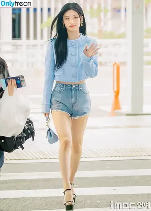 Yeji / Hwang Ye-ji / ITZY (예지 / yezyizhere nude photo #0048