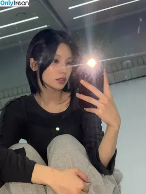 Yeji / Hwang Ye-ji / ITZY (예지 / yezyizhere nude photo #0102