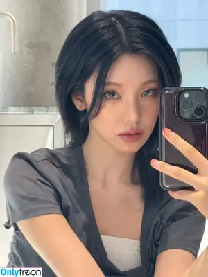 Yeji / Hwang Ye-ji / ITZY (예지 / yezyizhere nude photo #0107