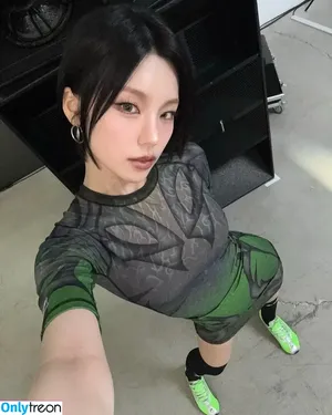 Yeji / Hwang Ye-ji / ITZY (예지 / yezyizhere nude photo #0117