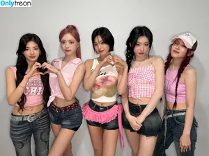 Yeji / Hwang Ye-ji / ITZY (예지 / yezyizhere nude photo #0180