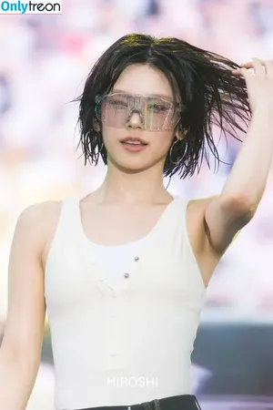 Yeji / Hwang Ye-ji / ITZY (예지 / yezyizhere nude photo #0215