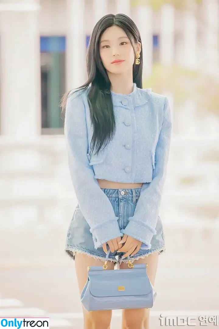 Yeji nude photo #0040 (Hwang Ye-ji / ITZY (예지 / yezyizhere)