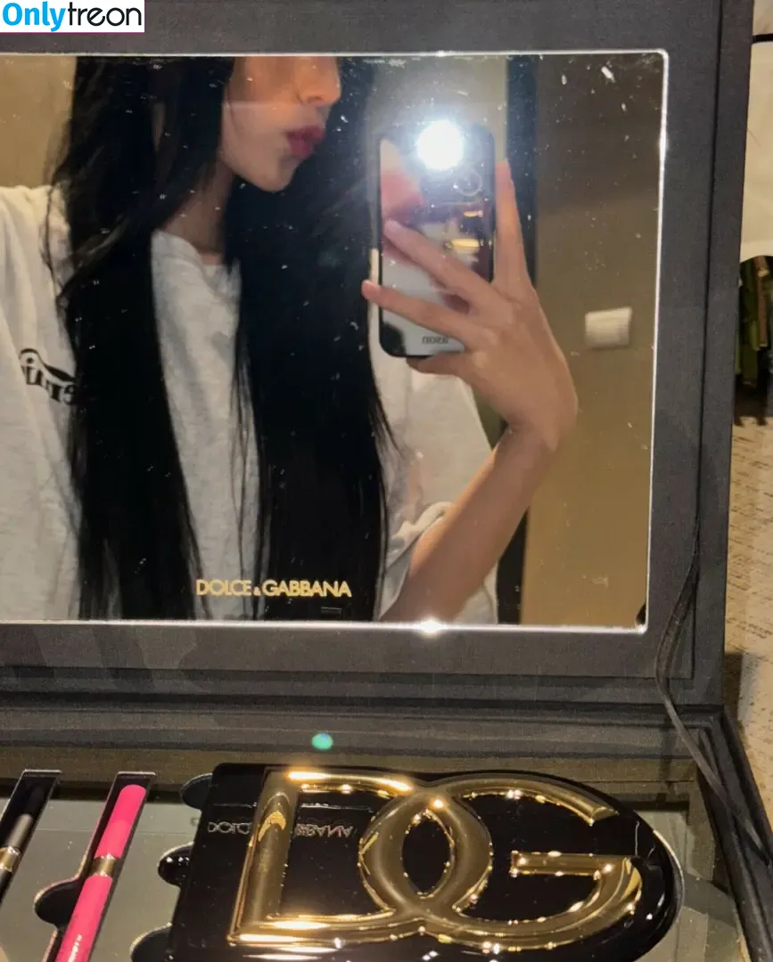 Yeji nude photo #0070 (Hwang Ye-ji / ITZY (예지 / yezyizhere)