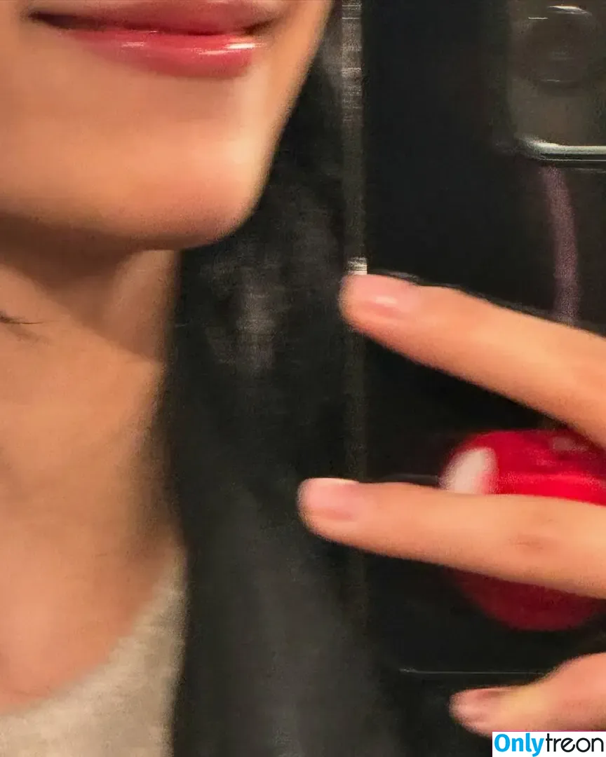 Yeji nude photo #0089 (Hwang Ye-ji / ITZY (예지 / yezyizhere)