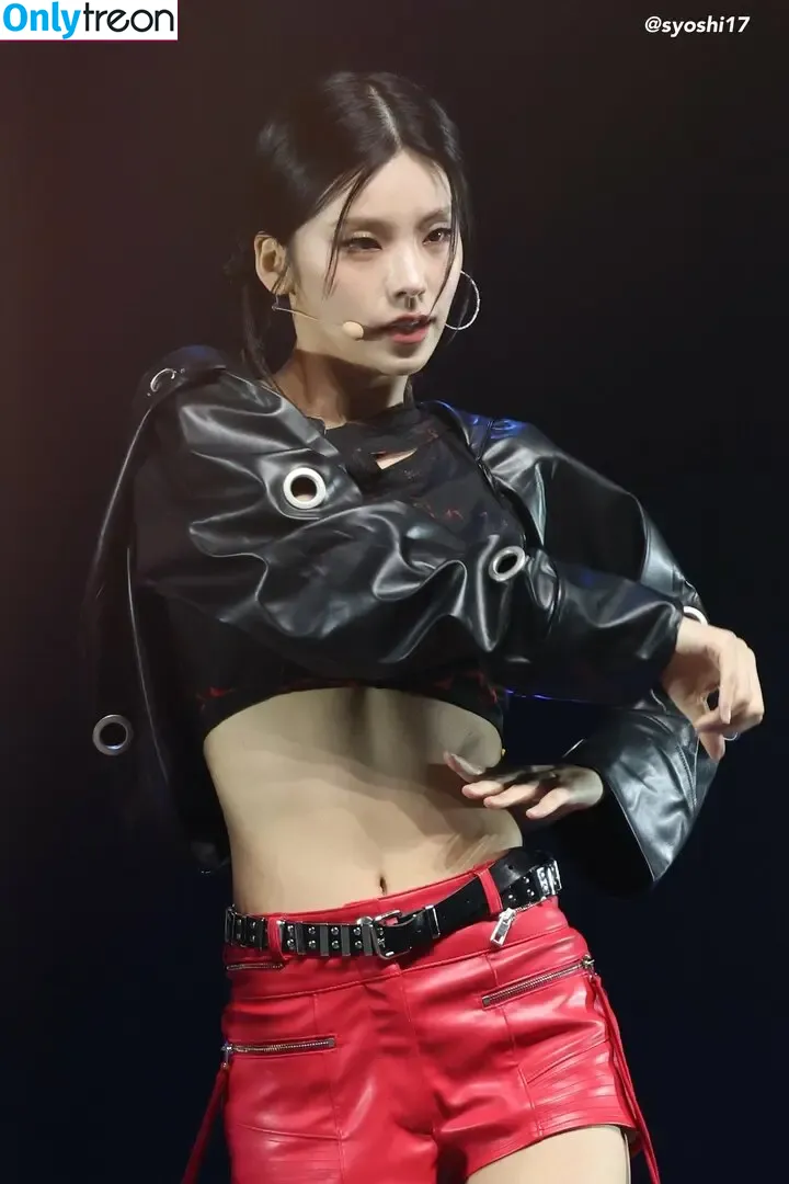Yeji nude photo #0097 (Hwang Ye-ji / ITZY (예지 / yezyizhere)