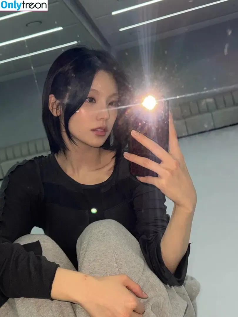 Yeji nude photo #0102 (Hwang Ye-ji / ITZY (예지 / yezyizhere)