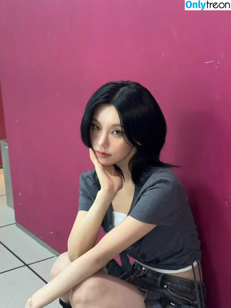 Yeji nude photo #0109 (Hwang Ye-ji / ITZY (예지 / yezyizhere)