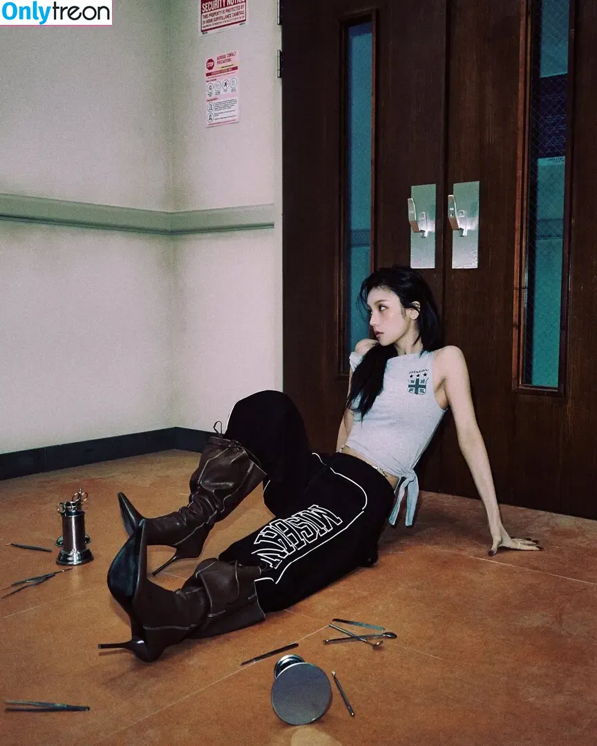 Yeji nude photo #0133 (Hwang Ye-ji / ITZY (예지 / yezyizhere)