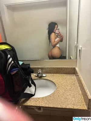yell0wp0rntapez / jake_inphamous nude photo #0015