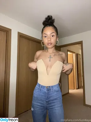 Yellacole /  / bbylayxo / bbylxya / bbylxyaa / prettyyellow nude photo #0022