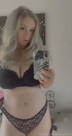 Yillian / yillianatkinsonn / yillianyorgenhmm nude photo #0147
