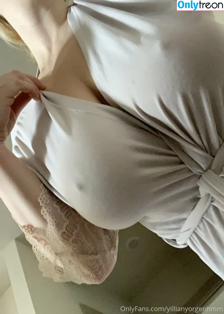 Yillian nude photo #0081 (yillianatkinsonn / yillianyorgenhmm)