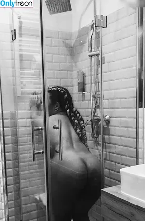 Yma Louisa / sirenivystar / yma.louisa / ymalouisa nude photo #0029