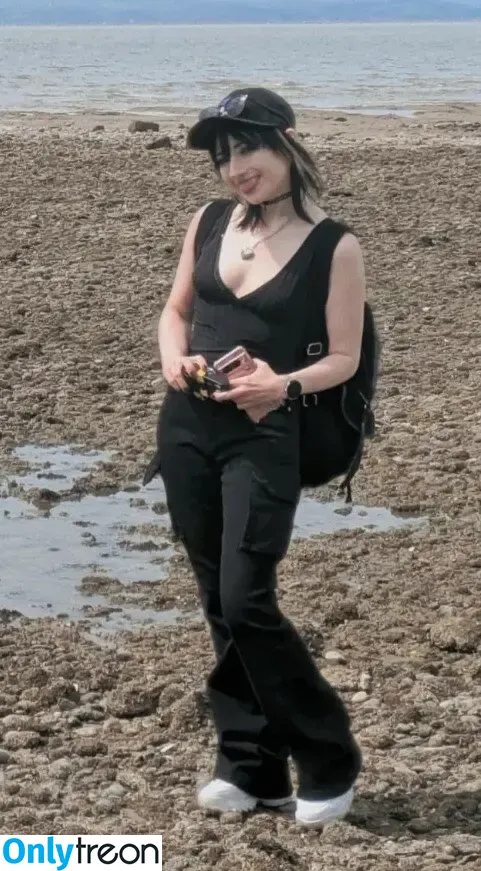 Yogscast Bouphe nude photo #0090 (bouphe / bouphemagic)