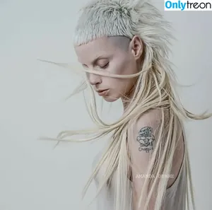Yolandi Visser / Yo-landi Vi$$er / zefside.represent nude photo #0088