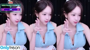 Yoon Chae Ah / Zzzn112 / chaea_han nude photo #0056