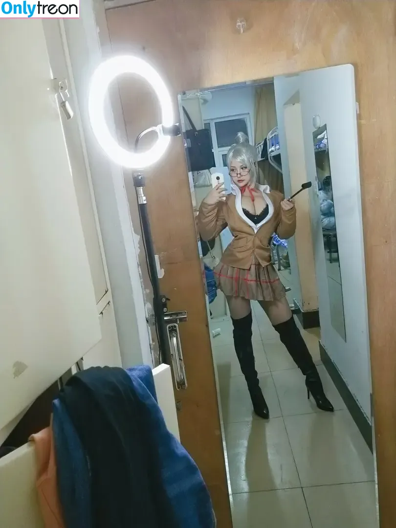 Yorkie nude photo #0039 (Yorkie_w / yorkie_www / youryorkie)