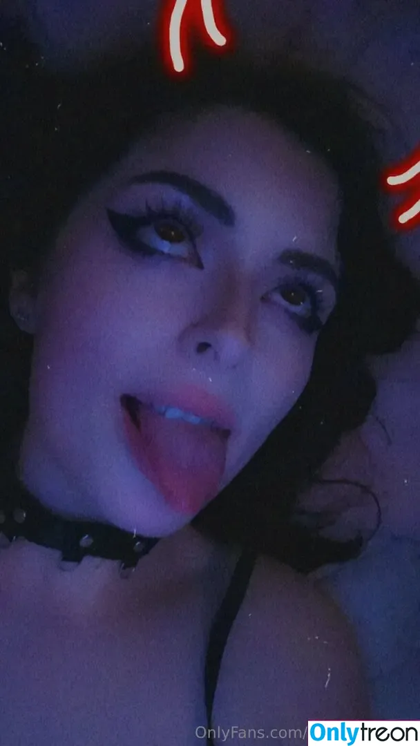 yosadthiccgirl nude photo #0003 (Abikinx)