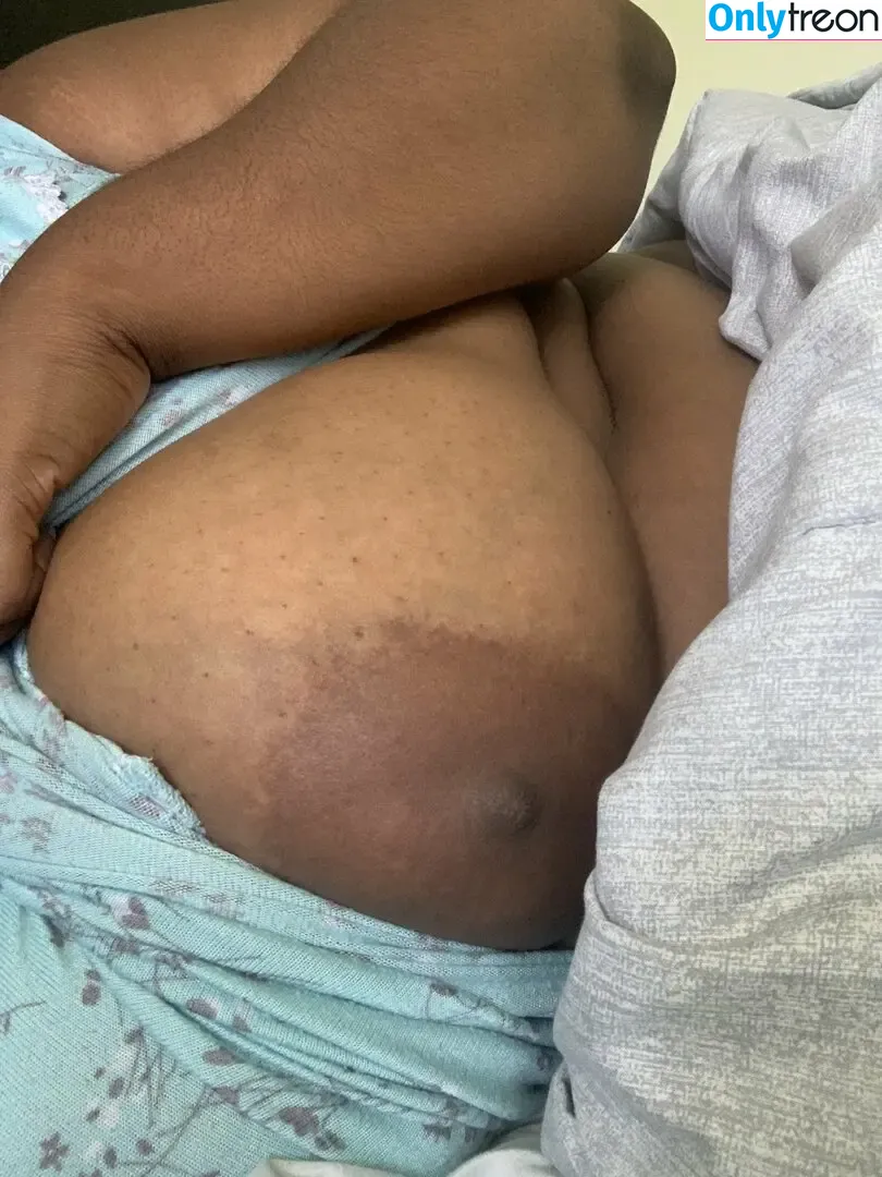 Yoshii BBW nude photo #0006 (whoseyoshii / yoshiithegoat)