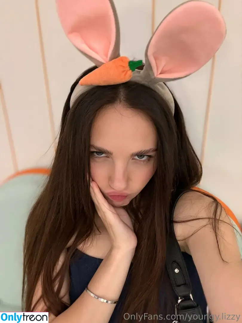 youngy.lizzy nude photo #0316 (Lizzy Youngy / lizz_youngy)