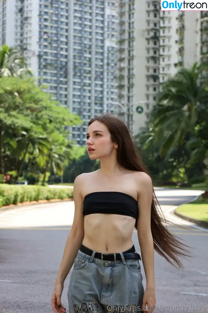 youngy.lizzy nude photo #0317 (Lizzy Youngy / lizz_youngy)