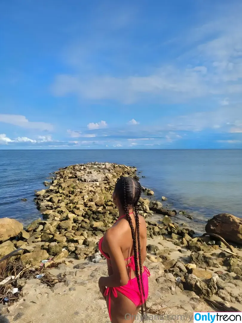 your_camila nude photo #0005 (your.camila)