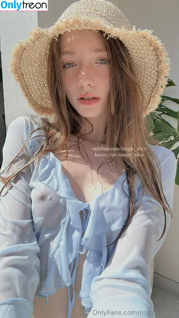 Your_Cookie_ nude photo #0009 (Magic_Alice / _.your_cookie._ / your_cookie)