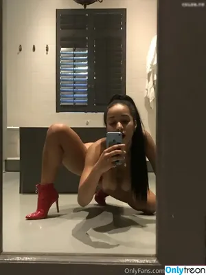 YourAfroBitch / Meleessa / melissabarreram / thatafrobitch nude photo #0139
