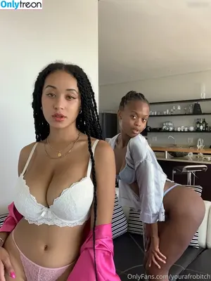 YourAfroBitch / Meleessa / melissabarreram / thatafrobitch nude photo #0202