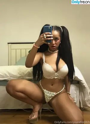 YourAfroBitch / Meleessa / melissabarreram / thatafrobitch nude photo #0423