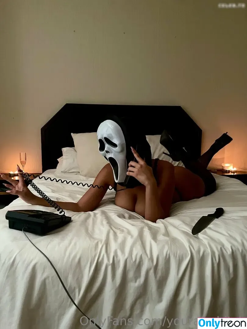 YourAfroBitch nude photo #0067 (Meleessa / melissabarreram / thatafrobitch)