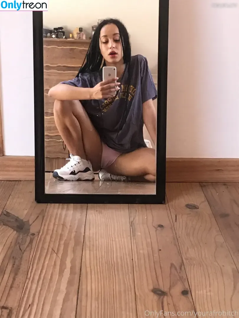 YourAfroBitch nude photo #0085 (Meleessa / melissabarreram / thatafrobitch)