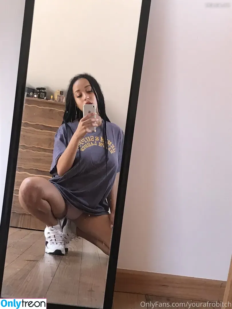YourAfroBitch nude photo #0091 (Meleessa / melissabarreram / thatafrobitch)