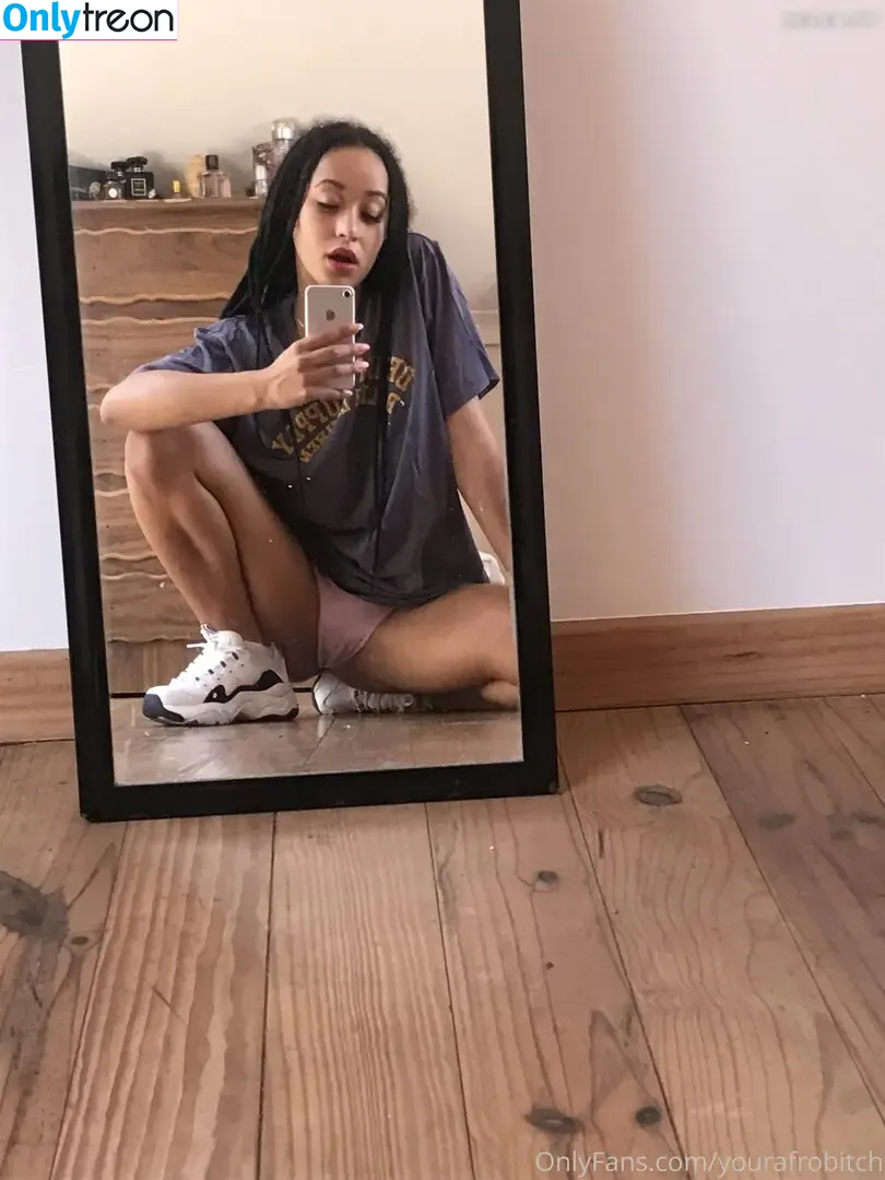 YourAfroBitch nude photo #0092 (Meleessa / melissabarreram / thatafrobitch)