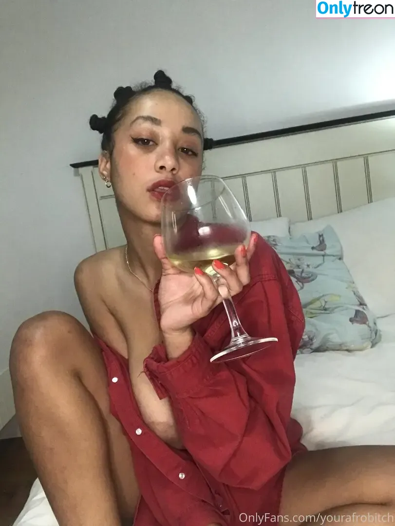 YourAfroBitch nude photo #0352 (Meleessa / melissabarreram / thatafrobitch)