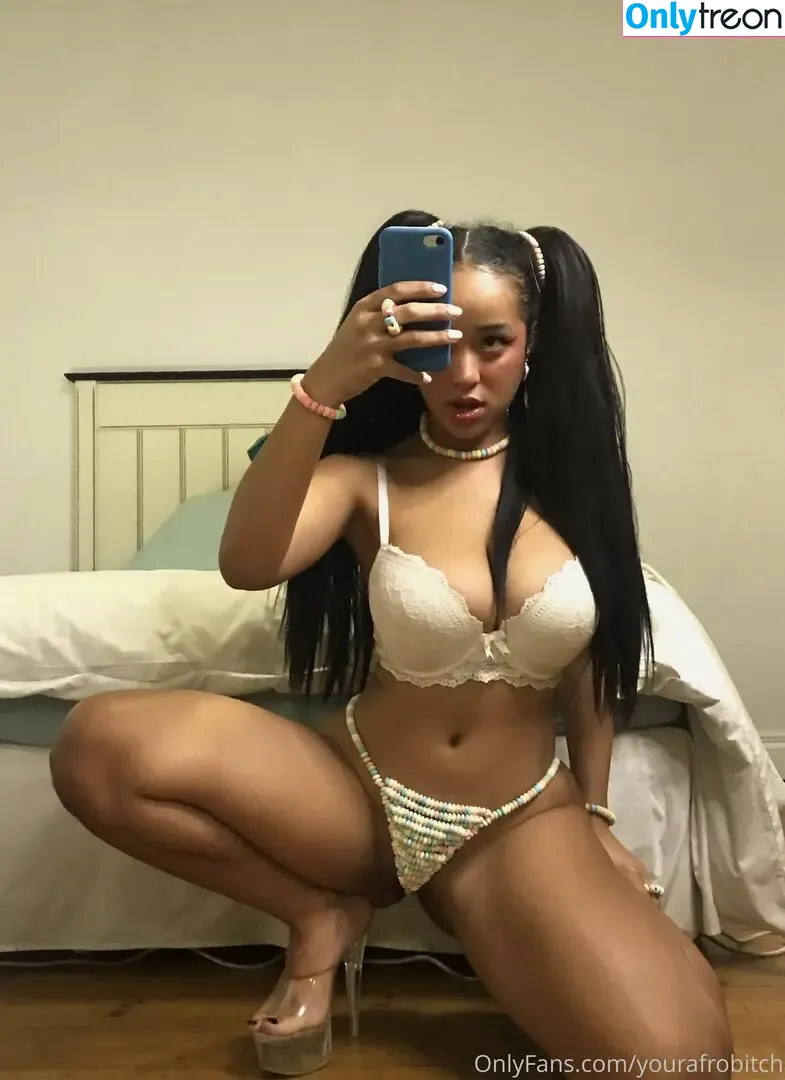 YourAfroBitch nude photo #0423 (Meleessa / melissabarreram / thatafrobitch)
