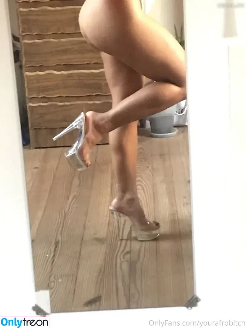 YourAfroBitch nude photo #0454 (Meleessa / melissabarreram / thatafrobitch)